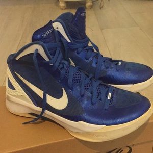 Blue nike fly wire hyperdunks size 10.5